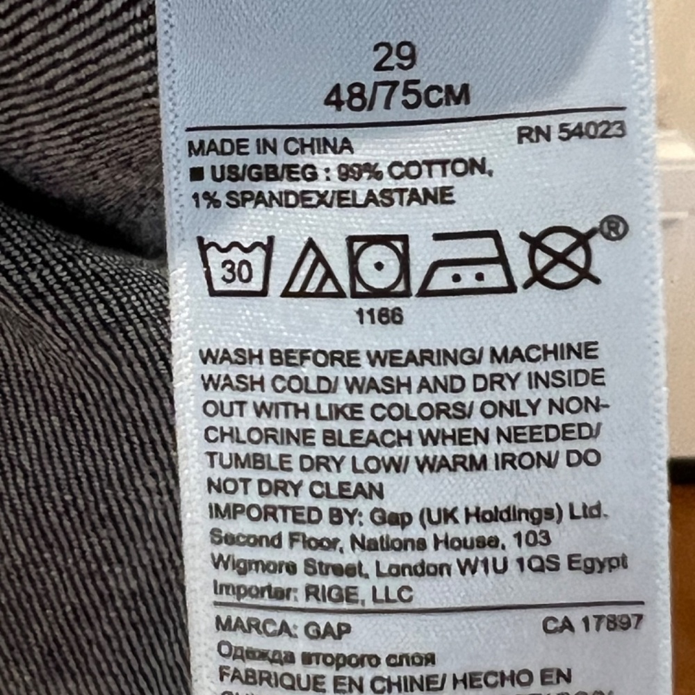 GAP Ladies' Bluejeans Size 29 - Picture 2 of 5